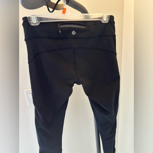 Size 6 Black Lululemon  Leggings - Picture 4 of 6